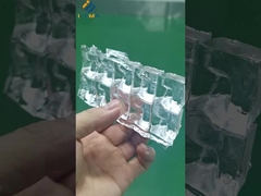 Olhando pela primeira vez para a máquina de gelo de pellets terminada